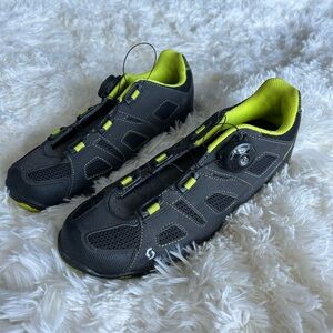 Women’s clip in Scott bicycle shoe